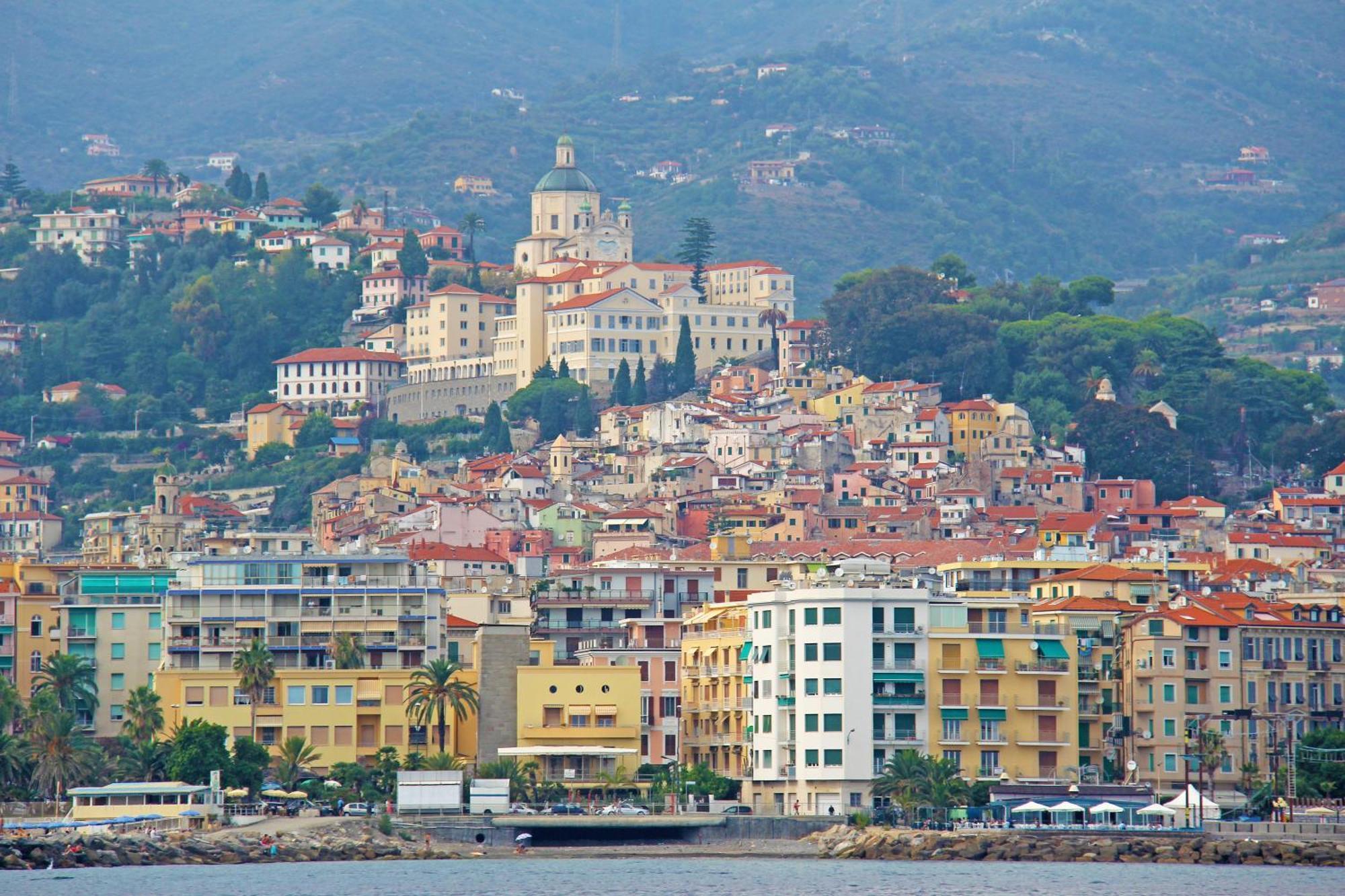 Casa Felice - Happy Rentals Sanremo Eksteriør billede